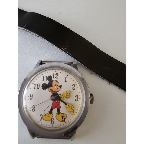 1970s Mickey Mouse Wind Up Watch With Leather Band Not Working Timex - Picture 1 of 6